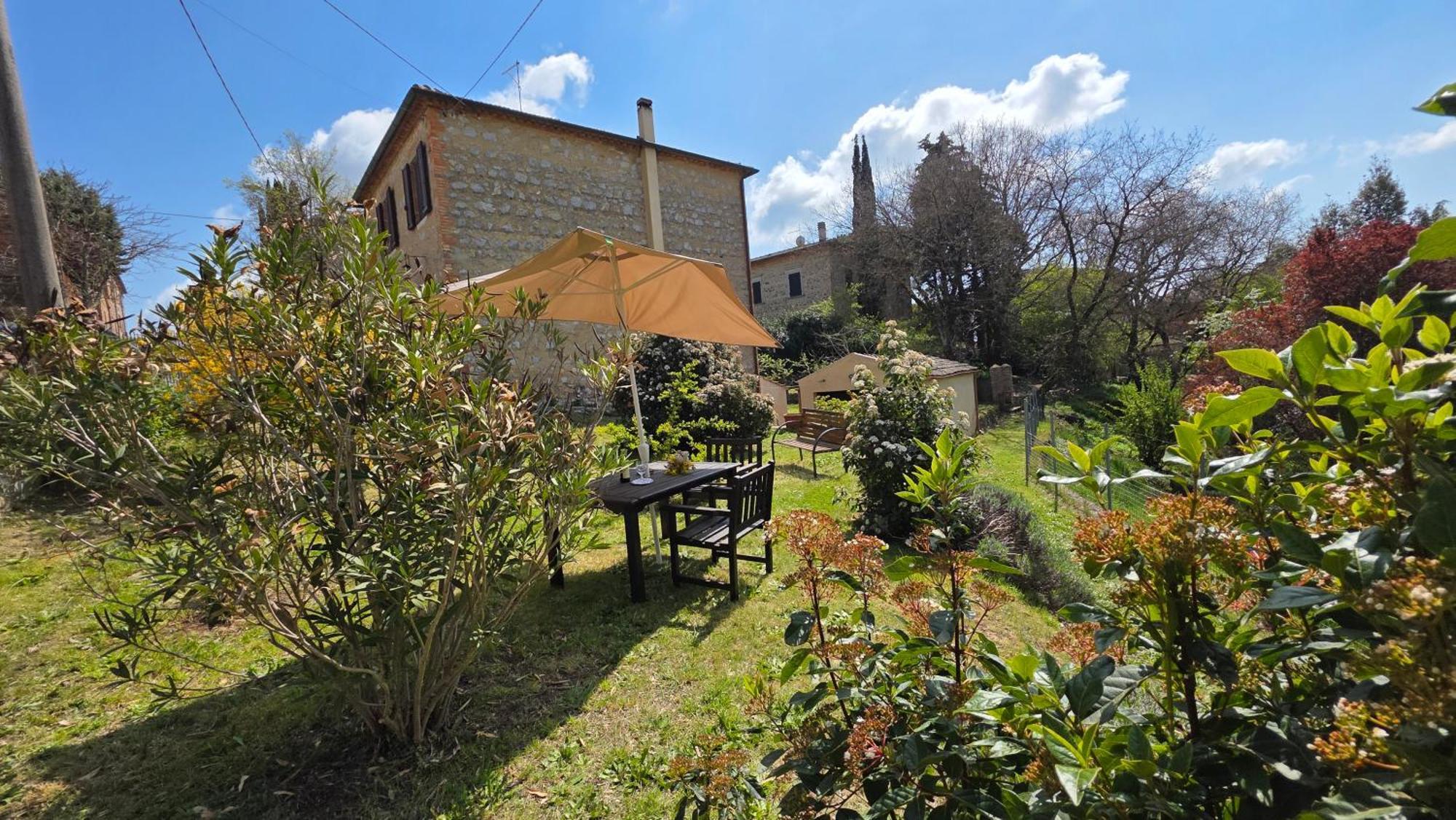 A Casa Di Gabri Villa Montefollonico Eksteriør billede